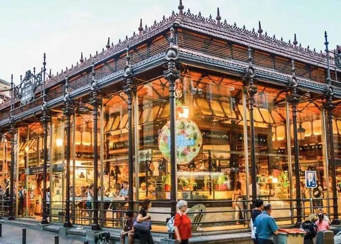 Bonito Junto A La Plaza Mayor